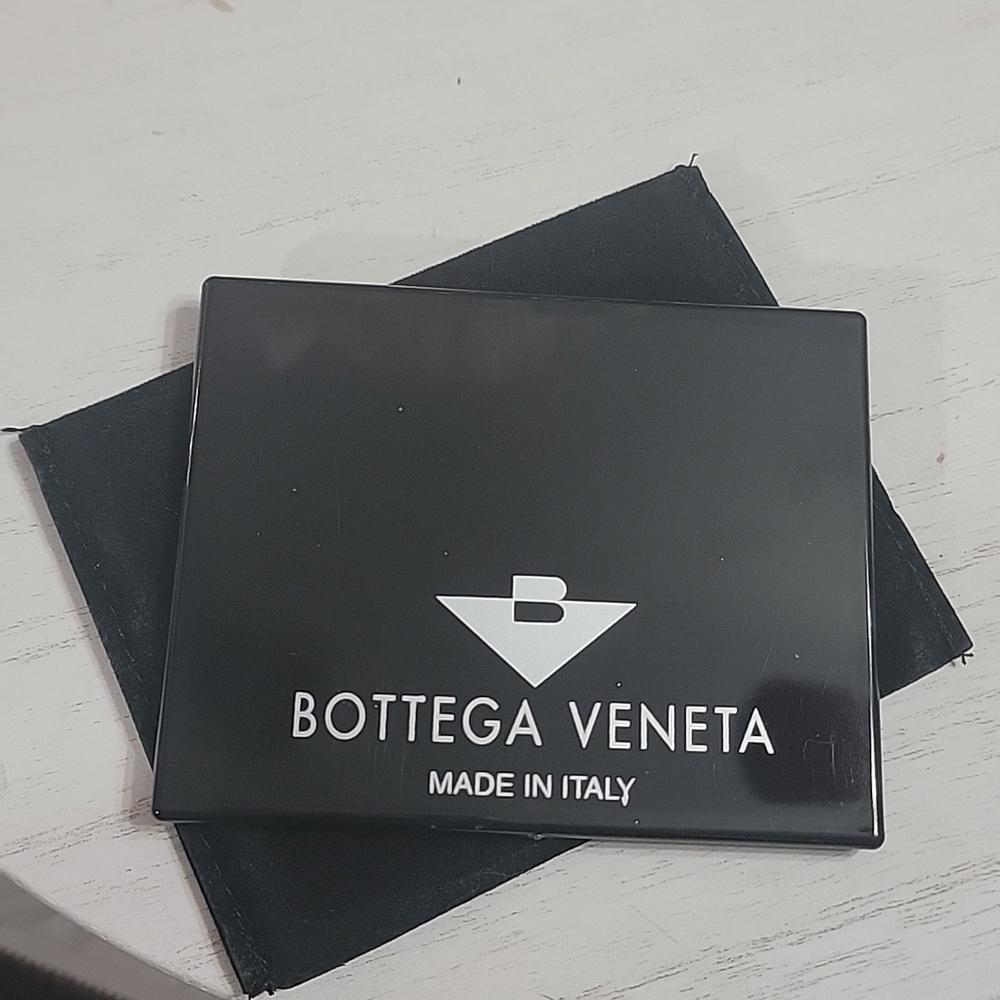 Bottega Veneta Compact Mirror - Picture 3 of 6